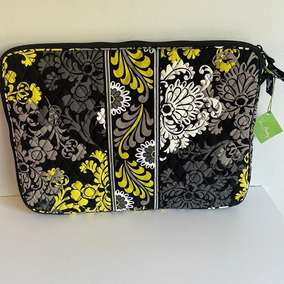 Vera Bradley 17” Laptop Sleeve Baroque Black and Yellow Quilted Women's Bag NWT - Picture 1 of 7
